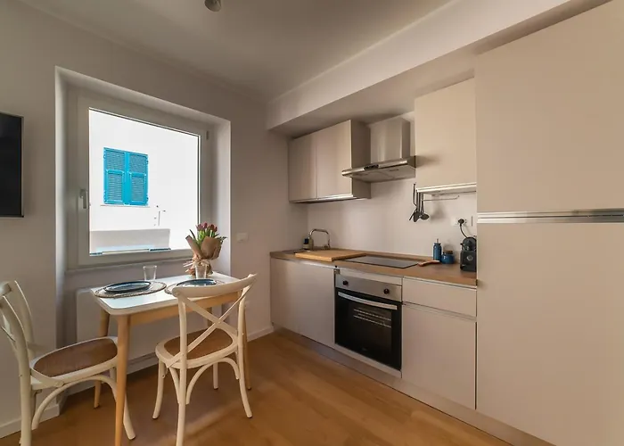 Apartman Caruggio 6 *